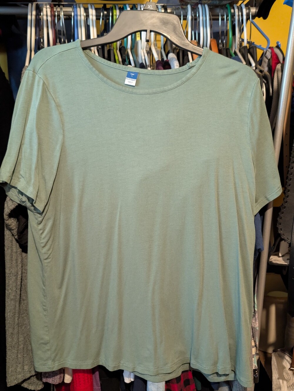Old Navy Women's Sage Green Short Sleeve Crew Tee